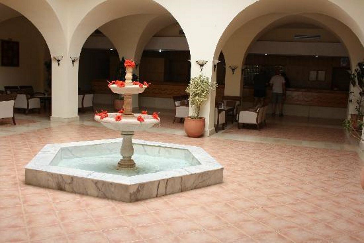 Oasis Marine Hotell Sangho Exteriör bild